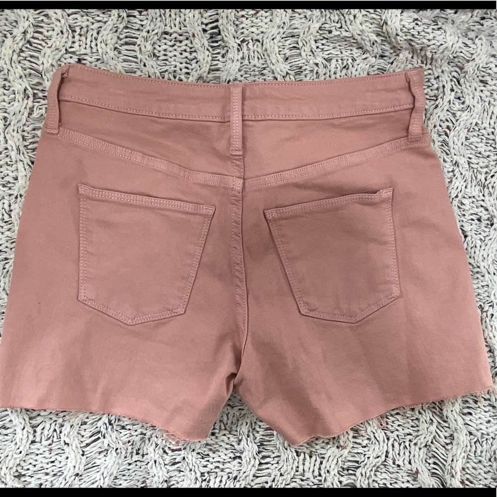 Universal Thread Shorts - Picture 3 of 3